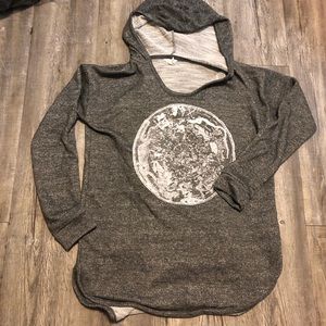 Oversized Aeropostale pullover zodiac hoodie